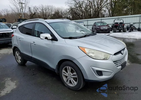 2011 Hyundai Tucson Gls z USA, uszkodzony, nr VIN KM8JU3AC5BU134416